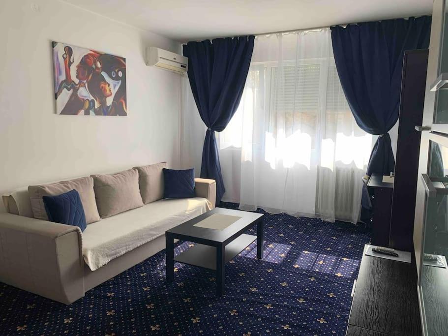 Cozy & Warm Studio Bucureşti Eksteriør bilde